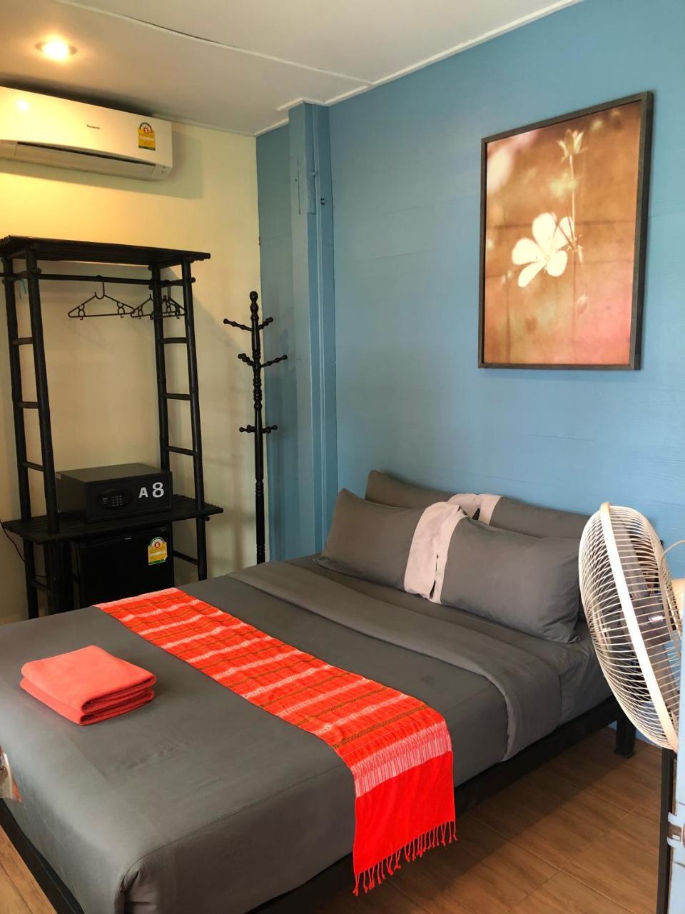 Blue Chang House Guest house Bangkok