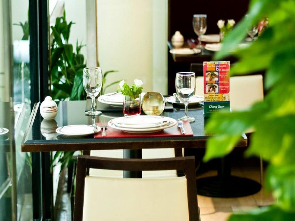 Hotel The Seasons Huamark - Sha Bangkok