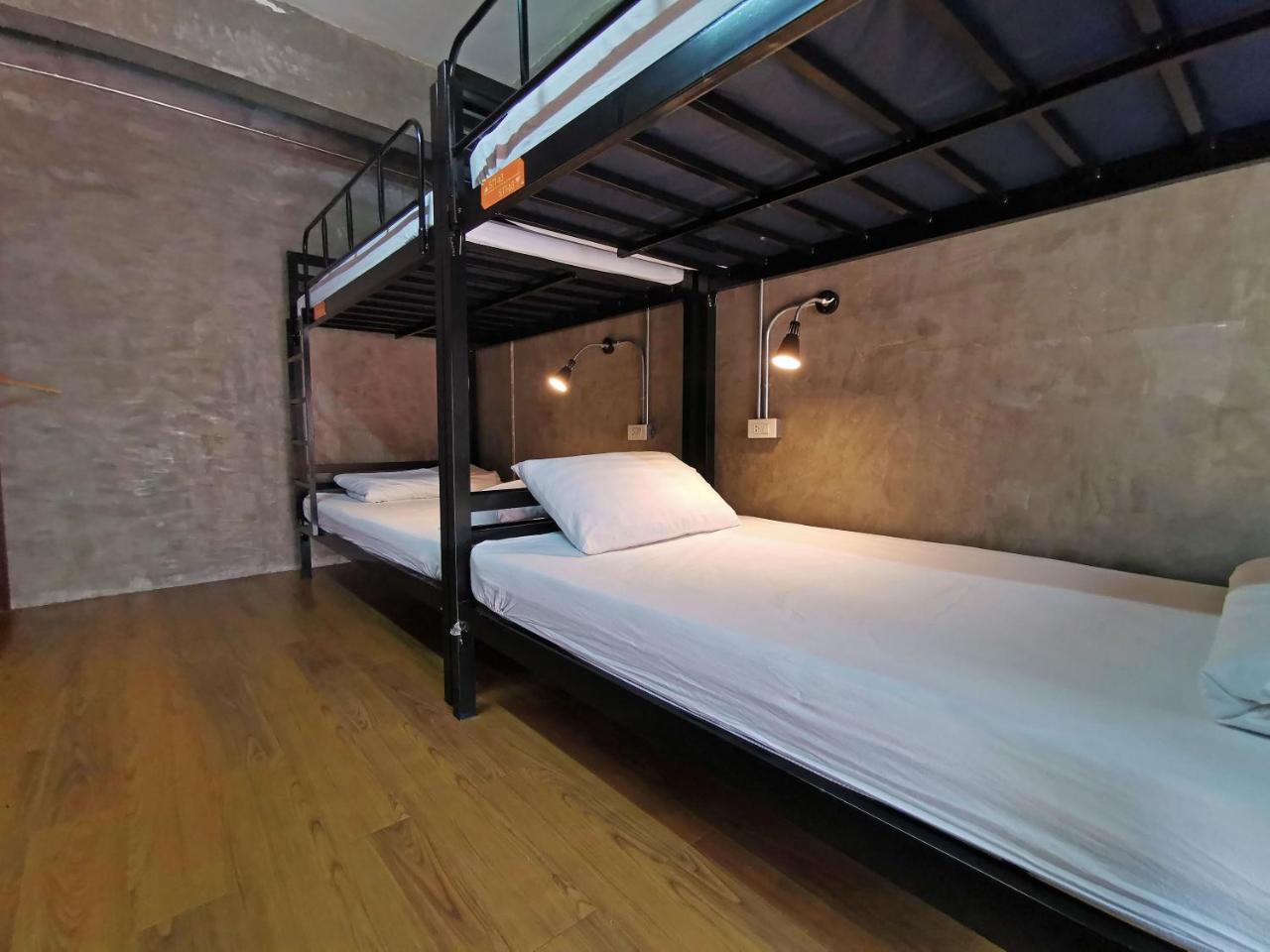 Urbanite Albergue