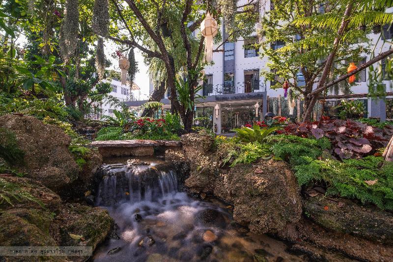 Oasis Hotel Bangkok