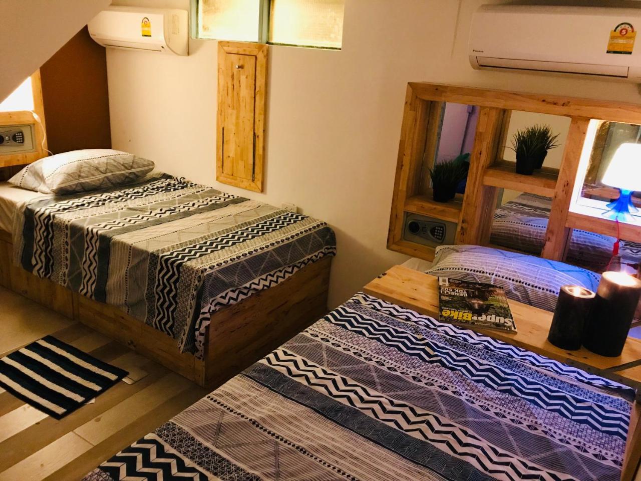 Blu Ari Stylish Gay Poshtel *