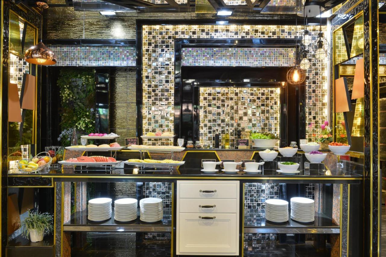 The Breton Hotel Media Hotel Banguecoque
