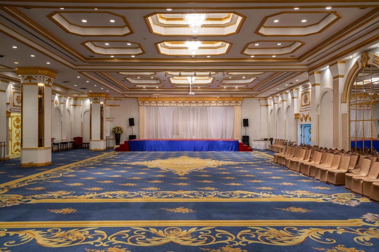 The Tawana Hotel 4*
