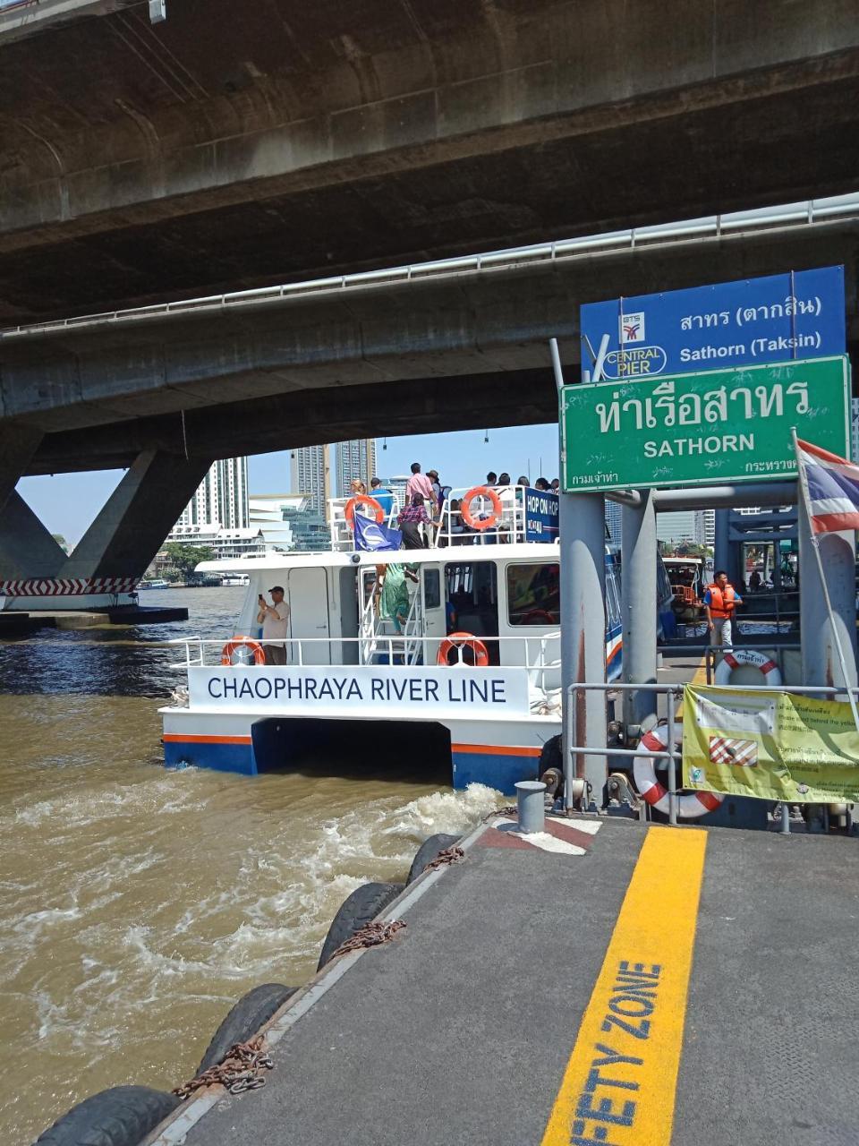 Apartment Baan Sathorn Riverfront