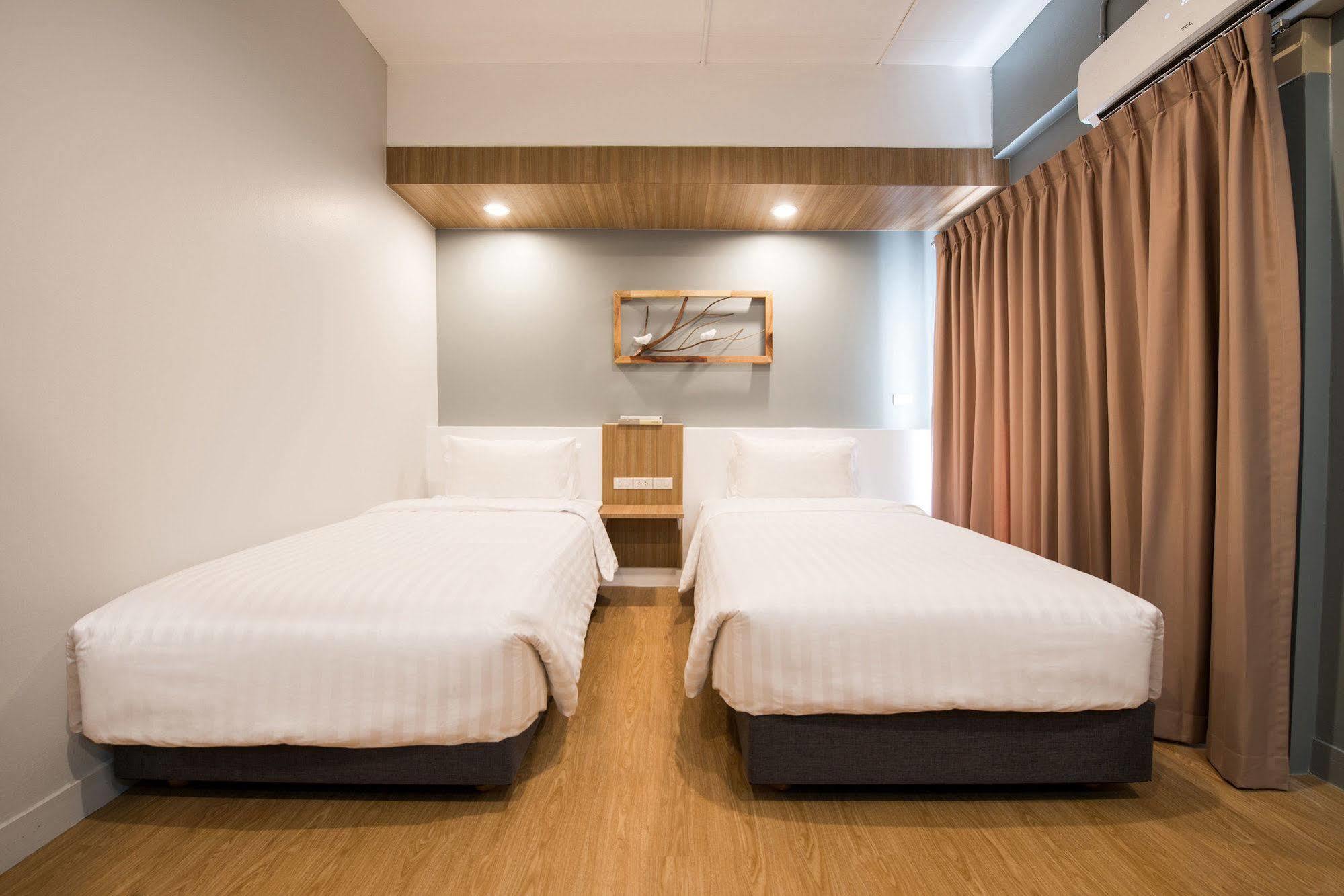 Hotel Shade House - Bitec Bangna Bangkok