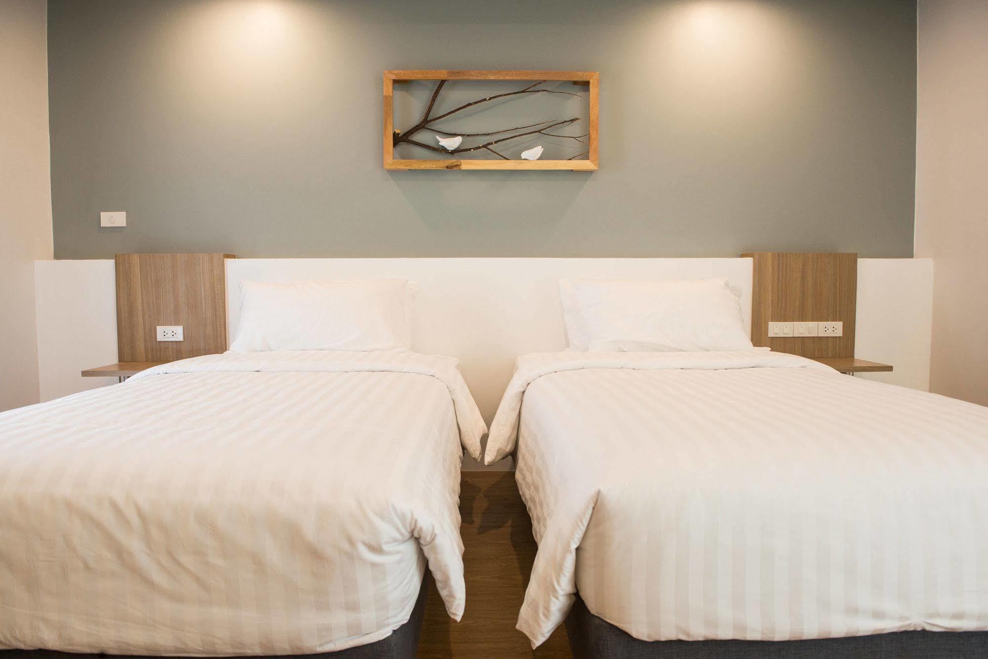 Shade House - Bitec Bangna 3* Bangkok