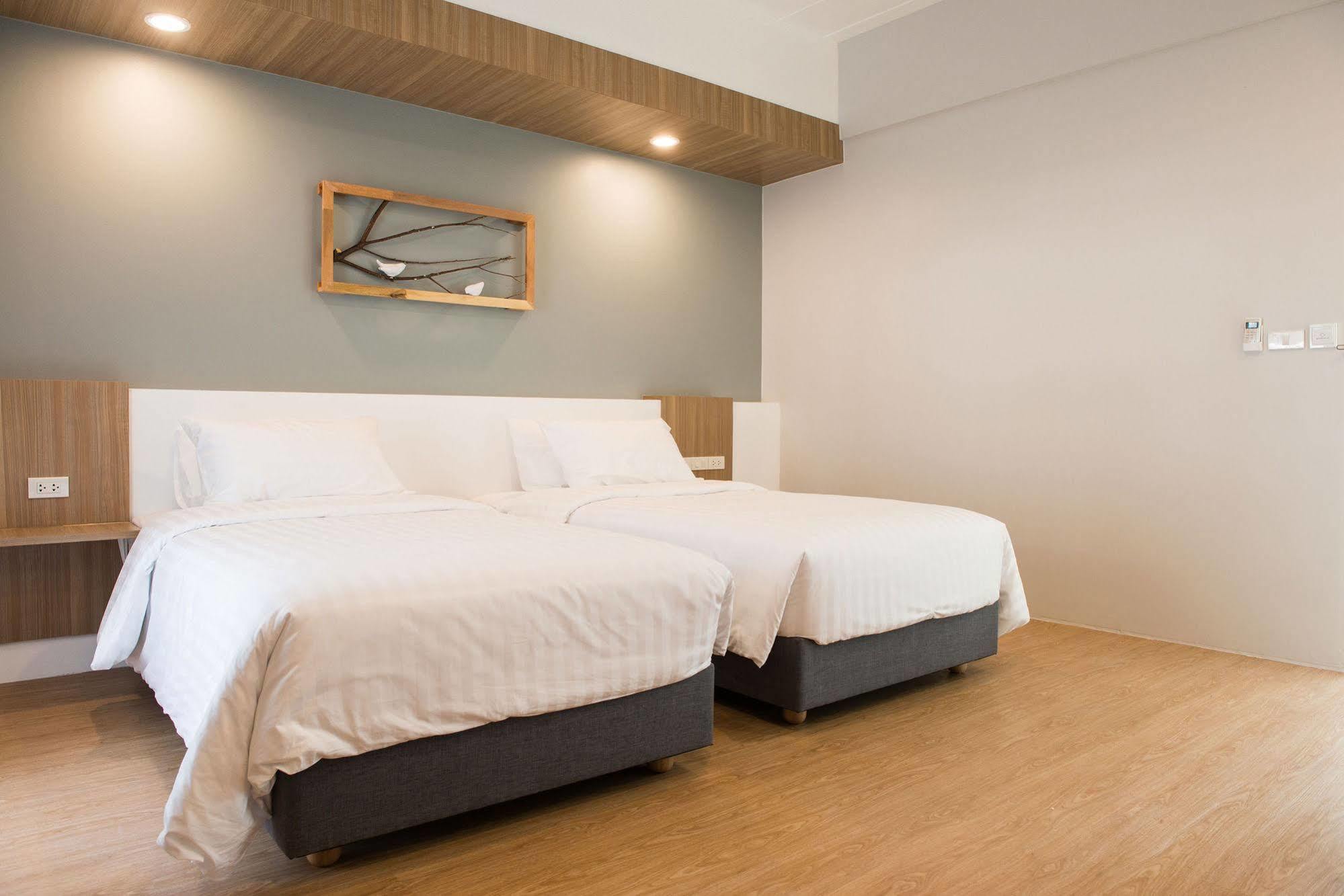 Shade House - Bitec Bangna 3* Bangkok