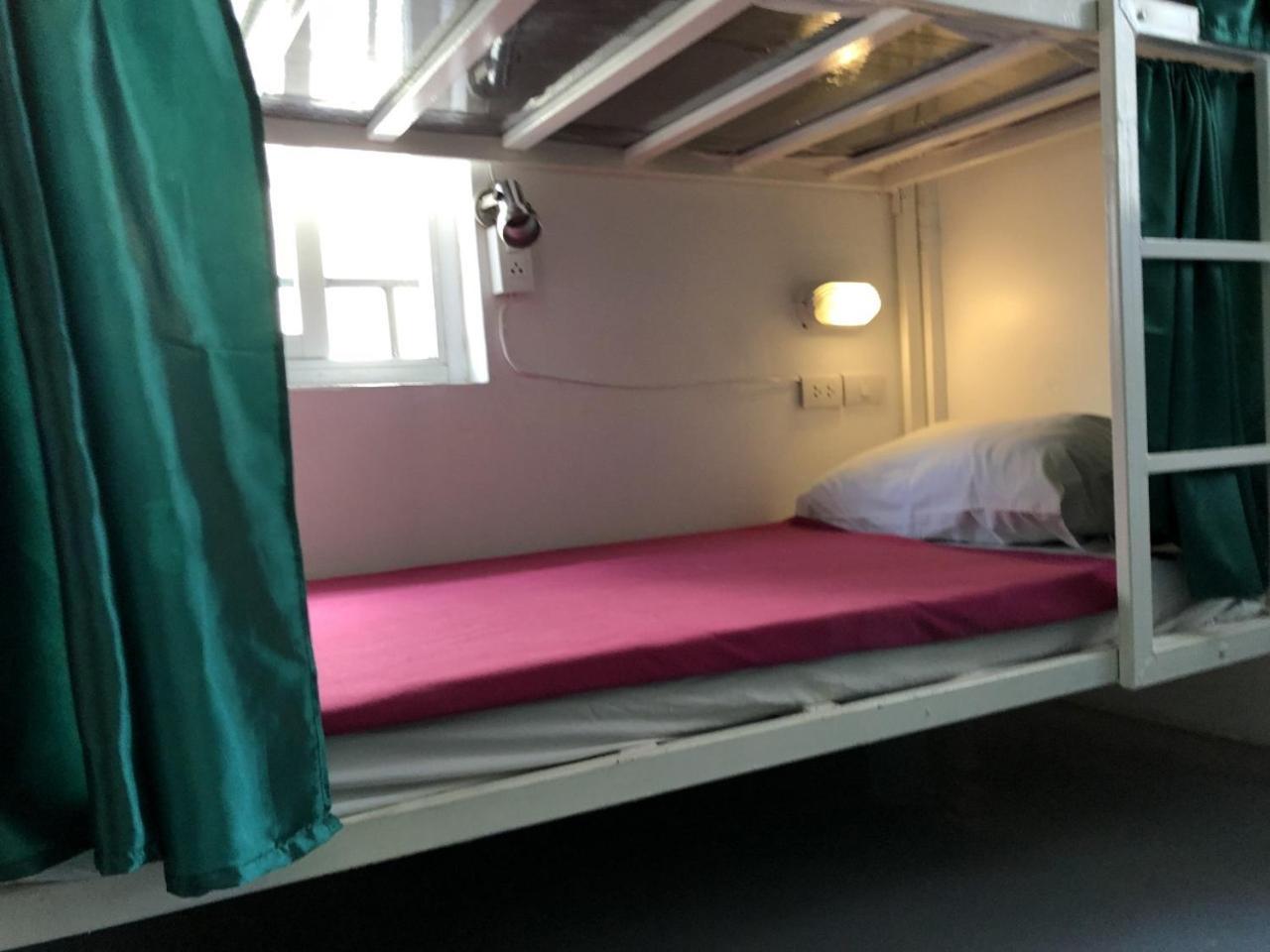 Ploy Hostel Bangkok