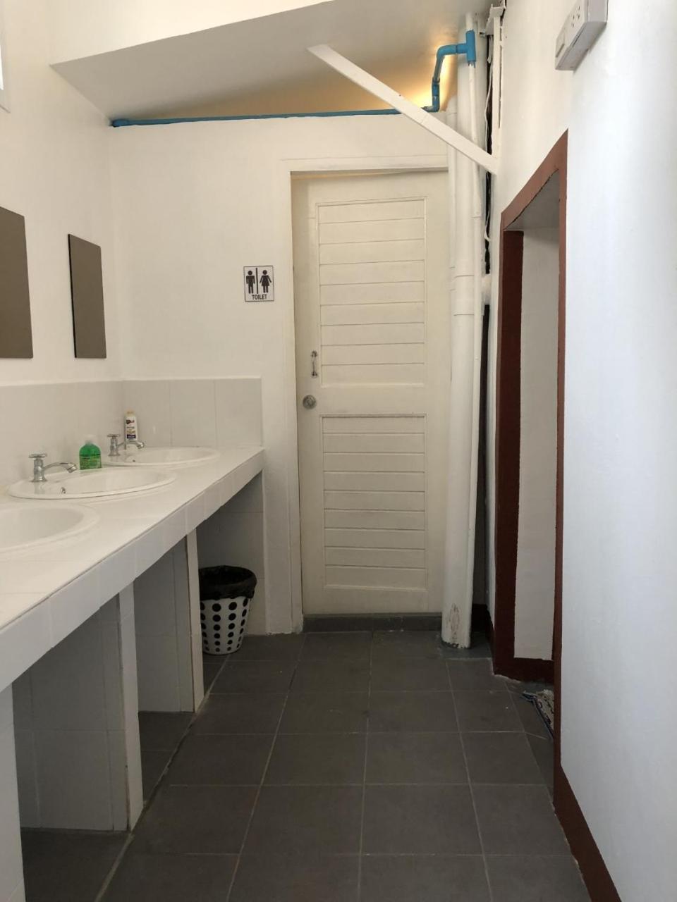 Hostel Ploy