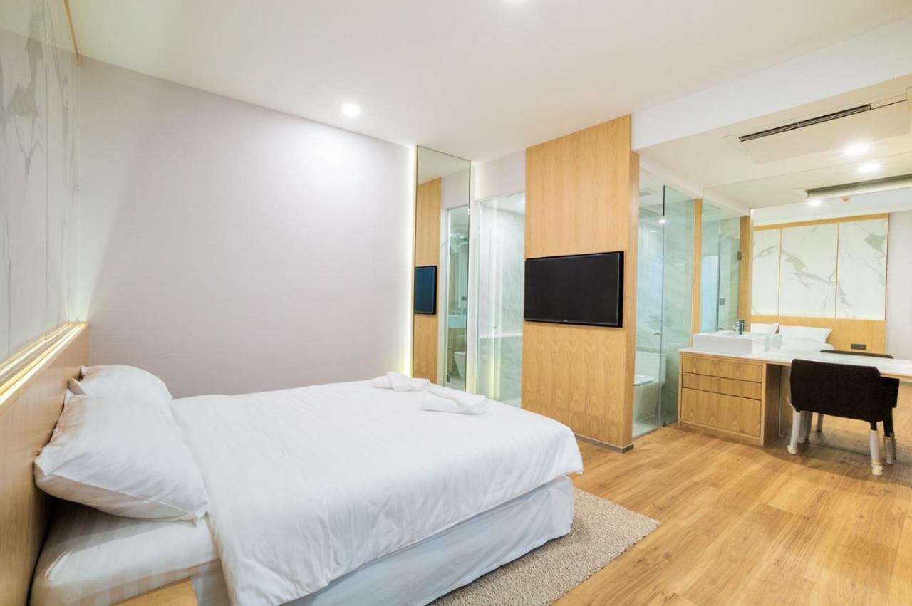 Hotel Artino Silom 4*