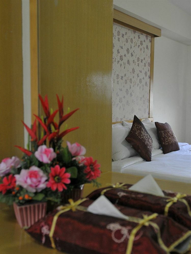 Inn P Park Charansanitwong 2*