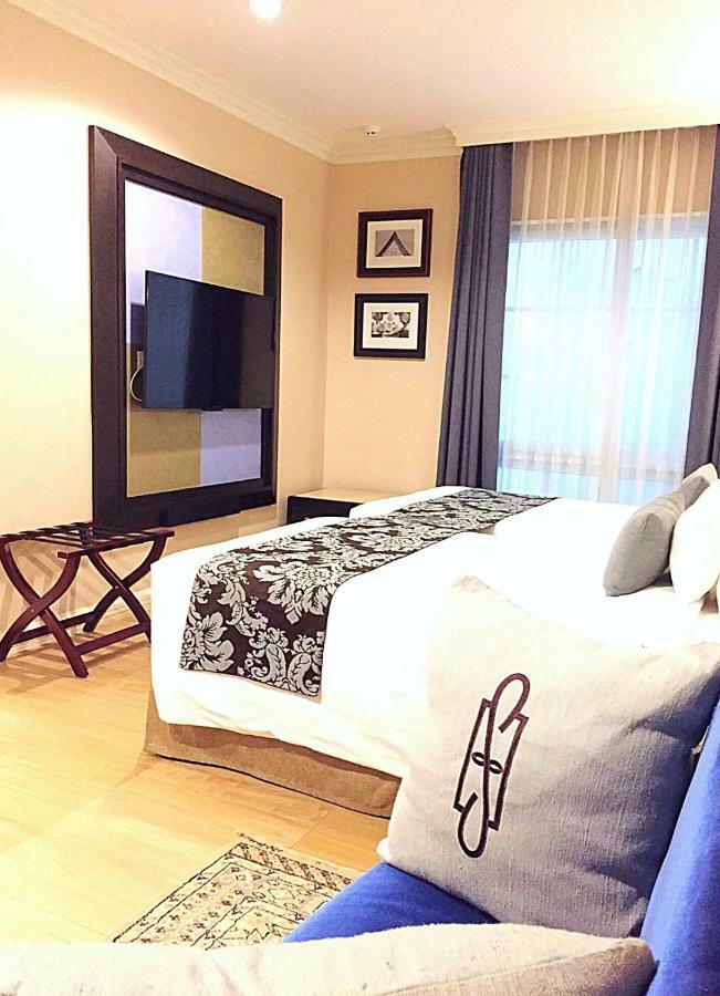Hotel Sara's