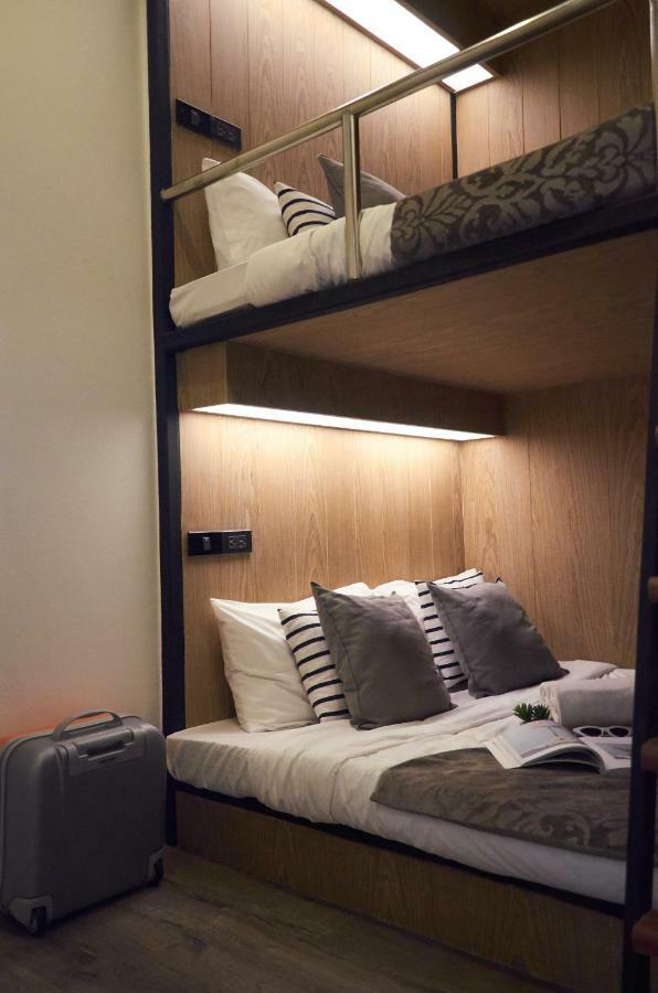 Vann Boutique House Hostel *