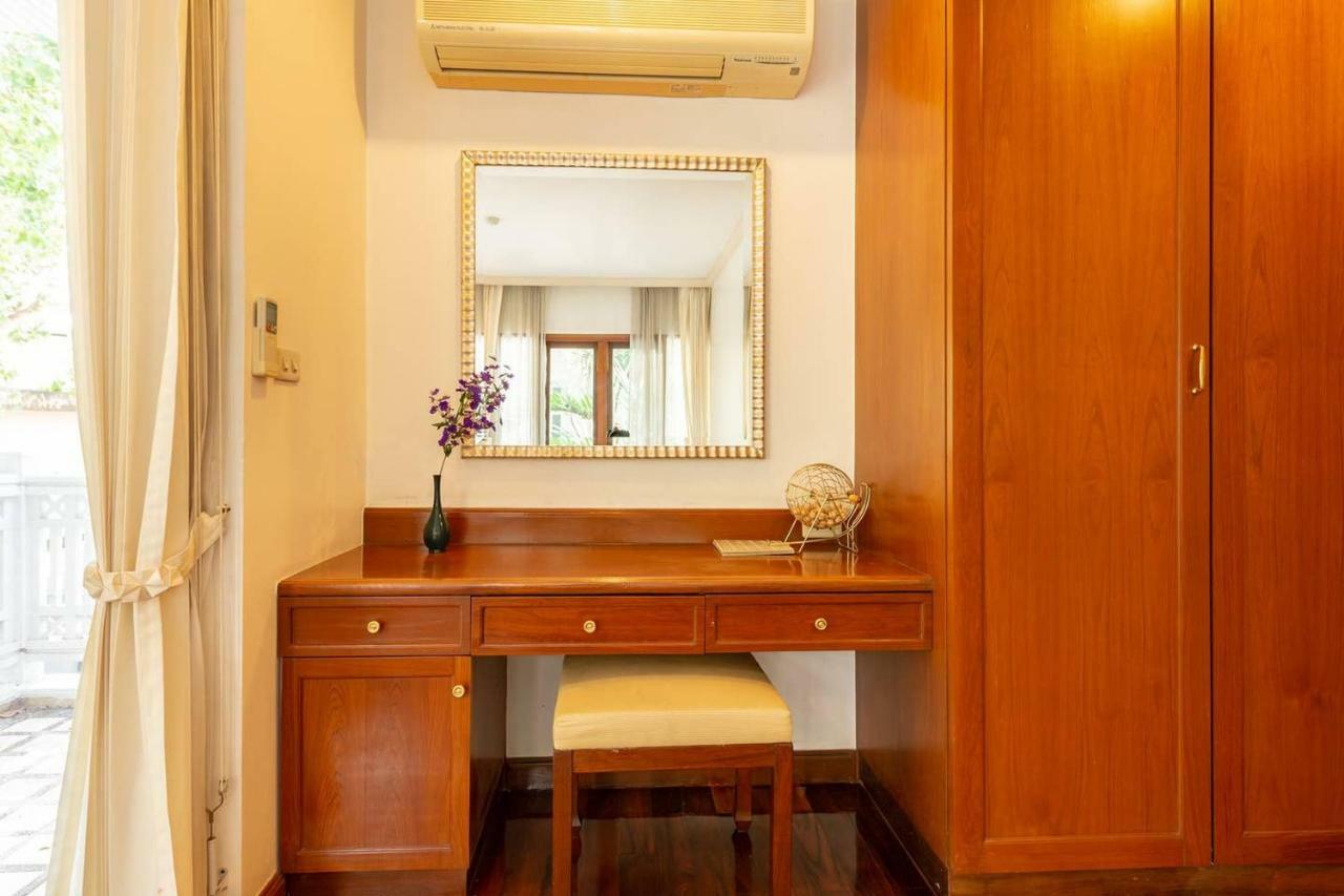 Royal River Park 102/11 Apartment *