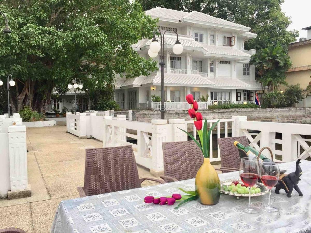 Apartment Royal River Park 102/11 *