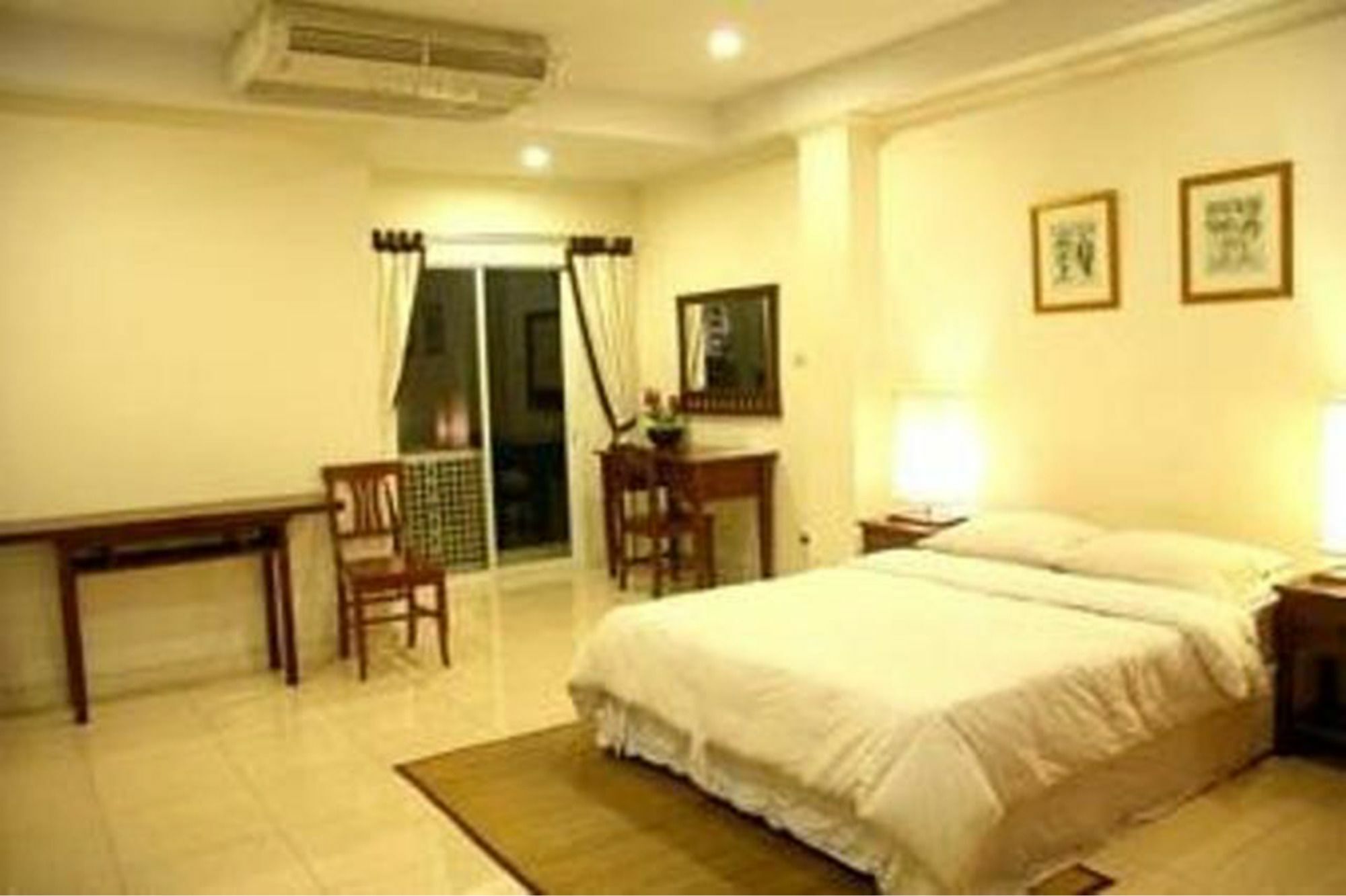 Oyo 254 Royal Pimand Bangkok