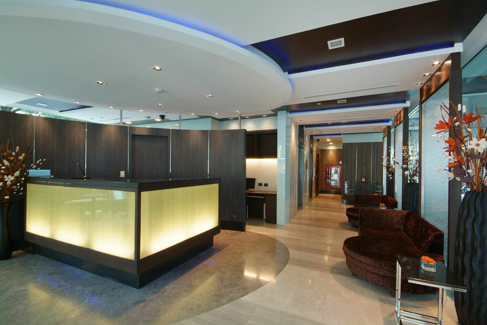 Amora Neoluxe Bangkok