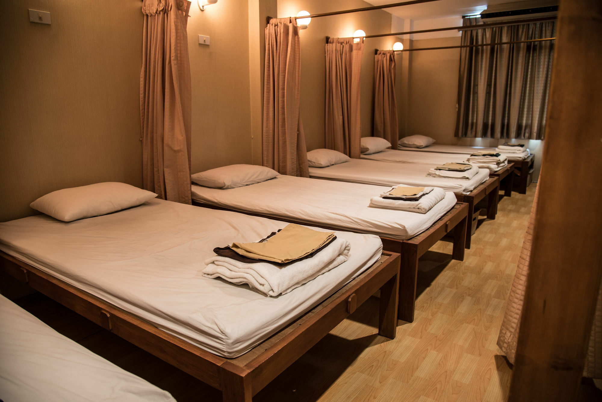 Hostel Bed & Body