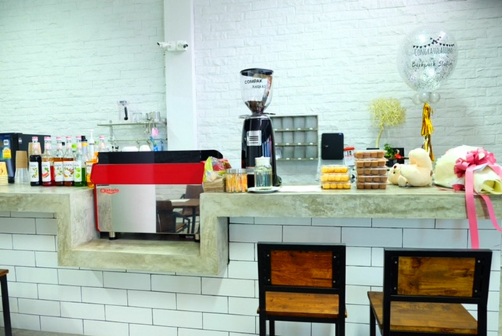 Albergue Backpack Station *