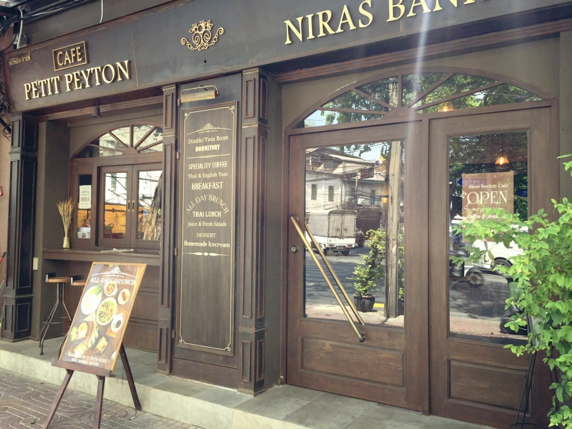 Niras Bankoc Hostel Bangkok