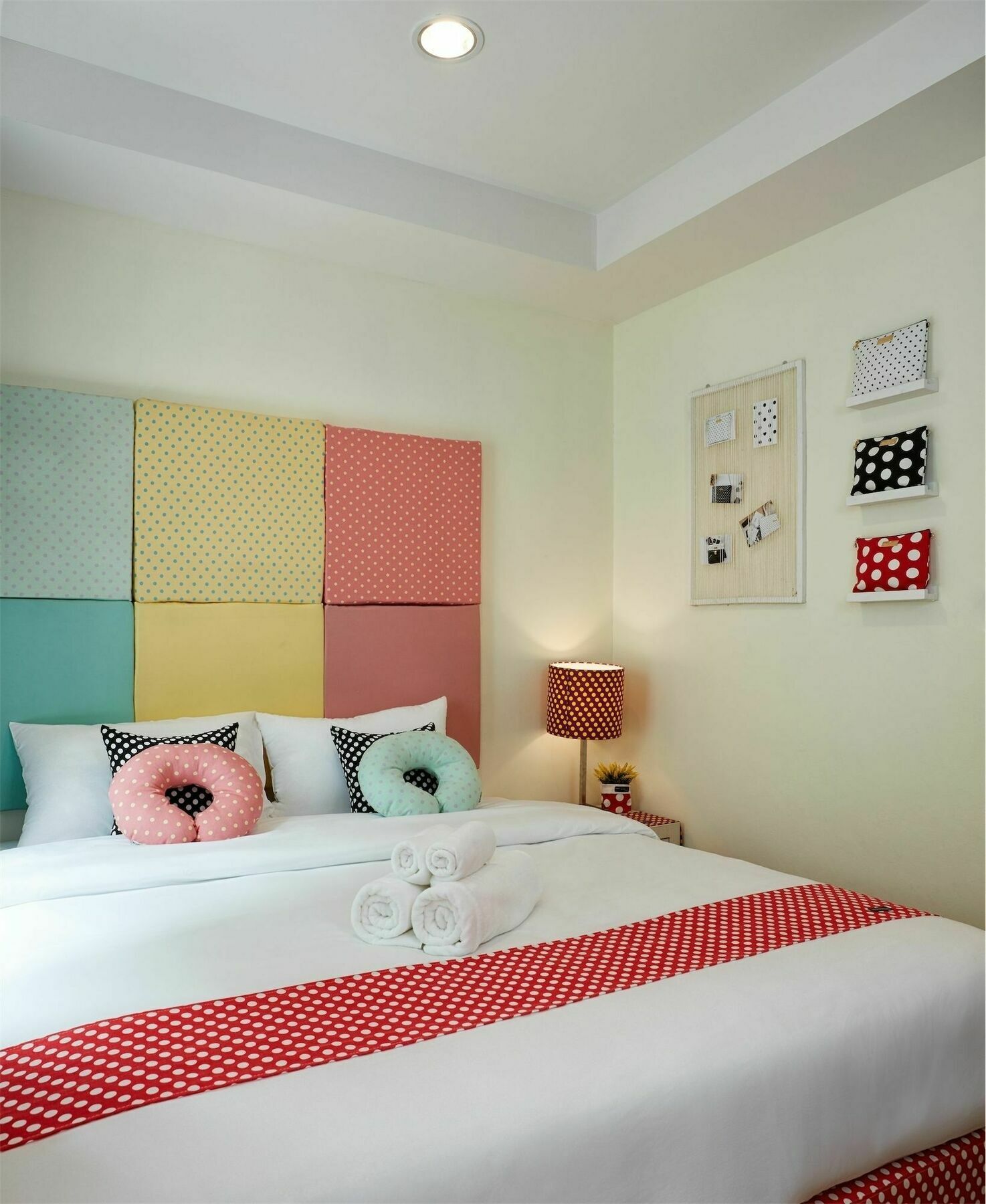 River Loka Hotel