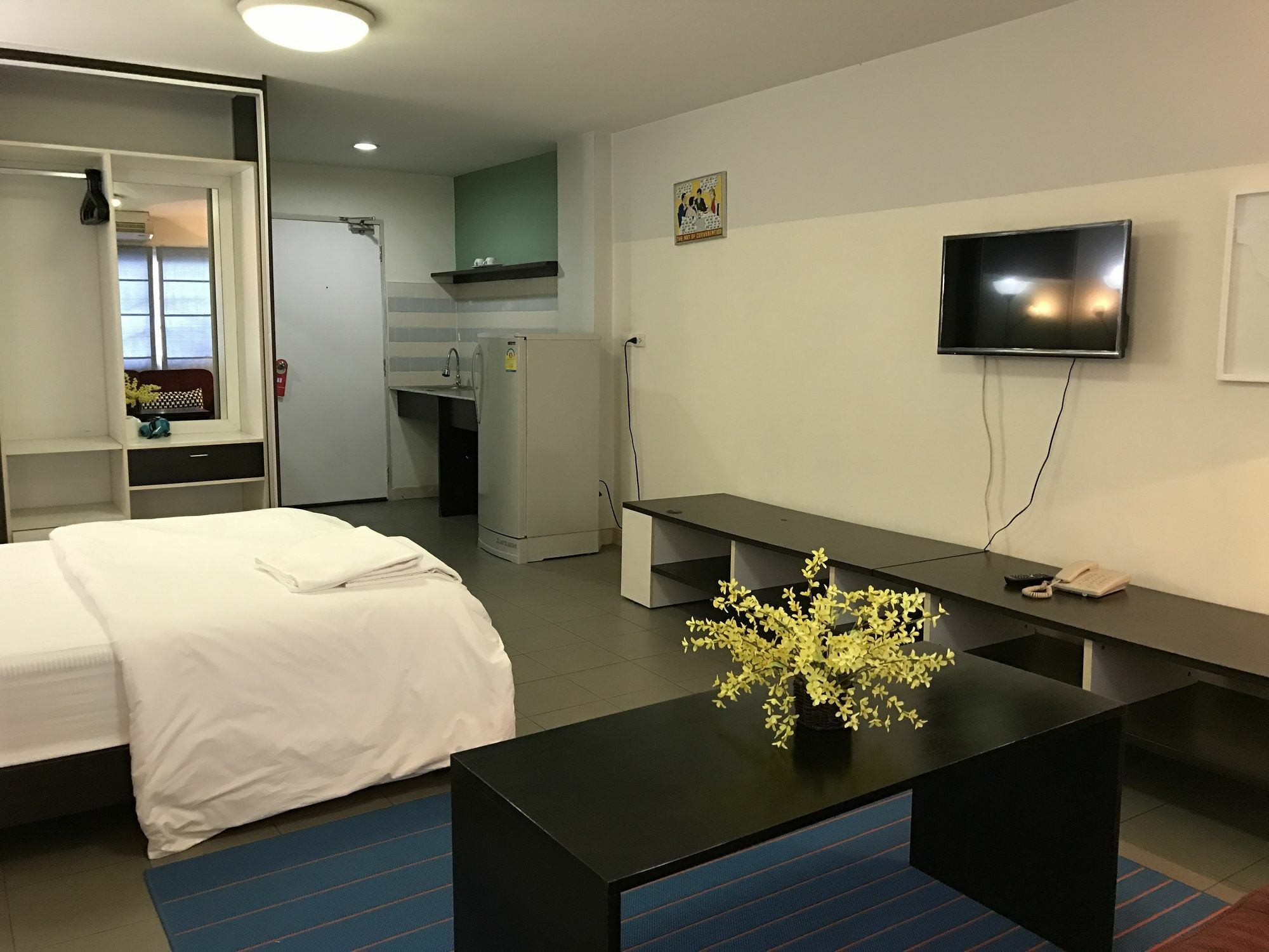The Studio At Sathorn Terrace Apartment