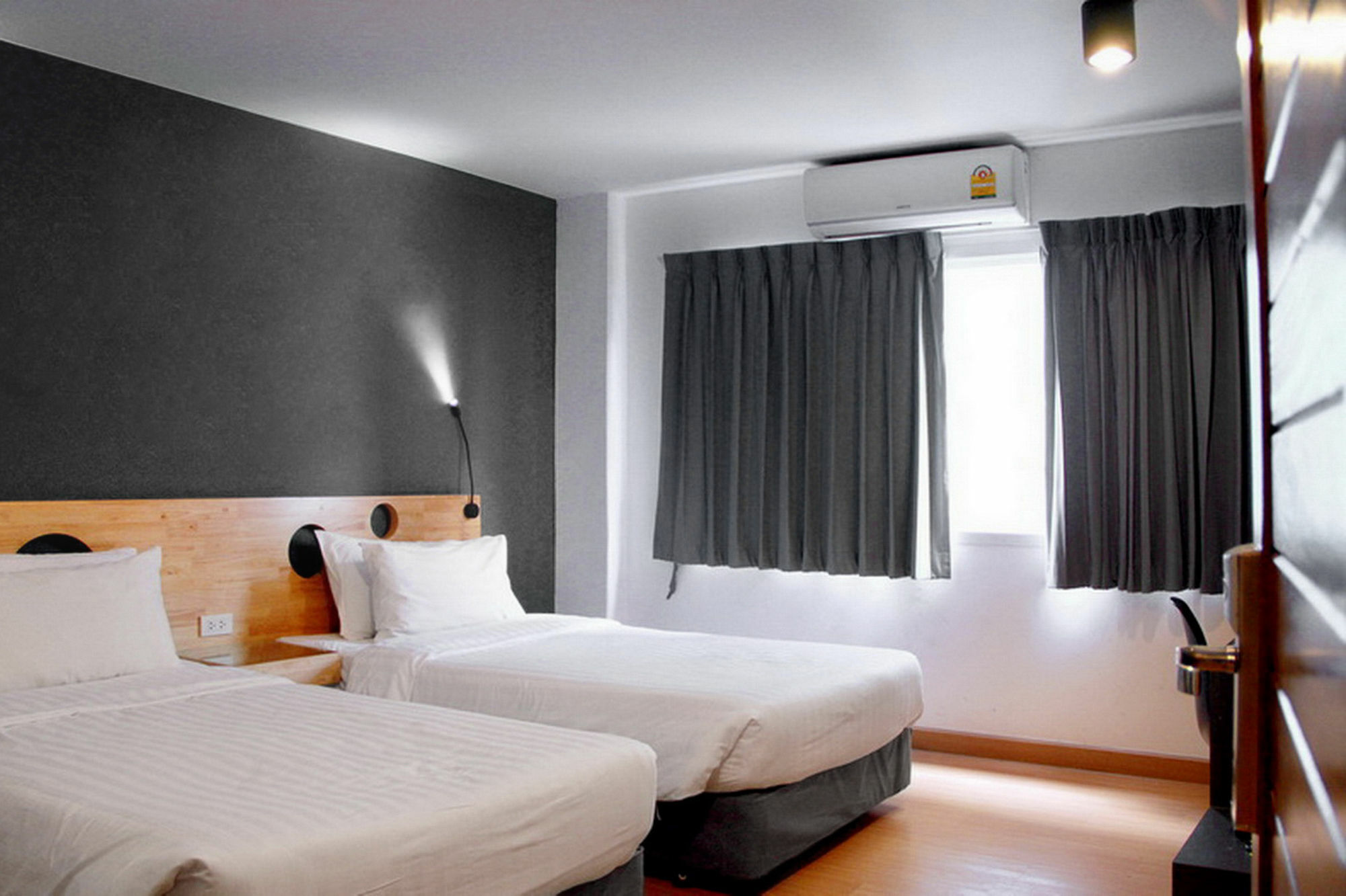 Mybed Sathorn Inn Bangkok