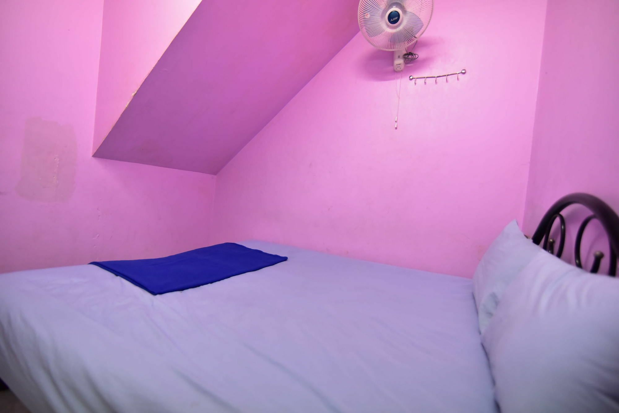 Khaosan Rainbow Guest house