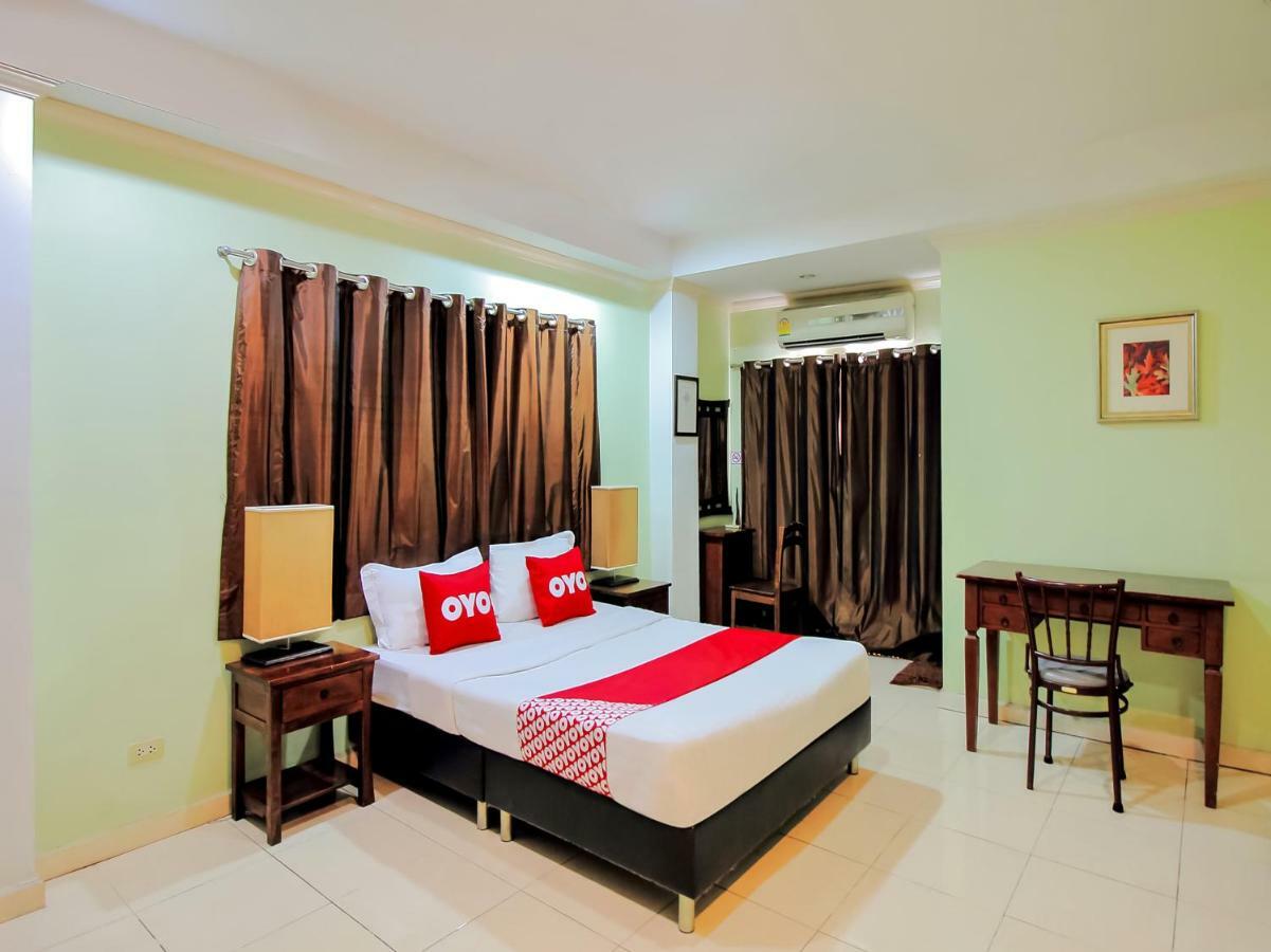 Hotel Oyo 254 Royal Pimand 3*