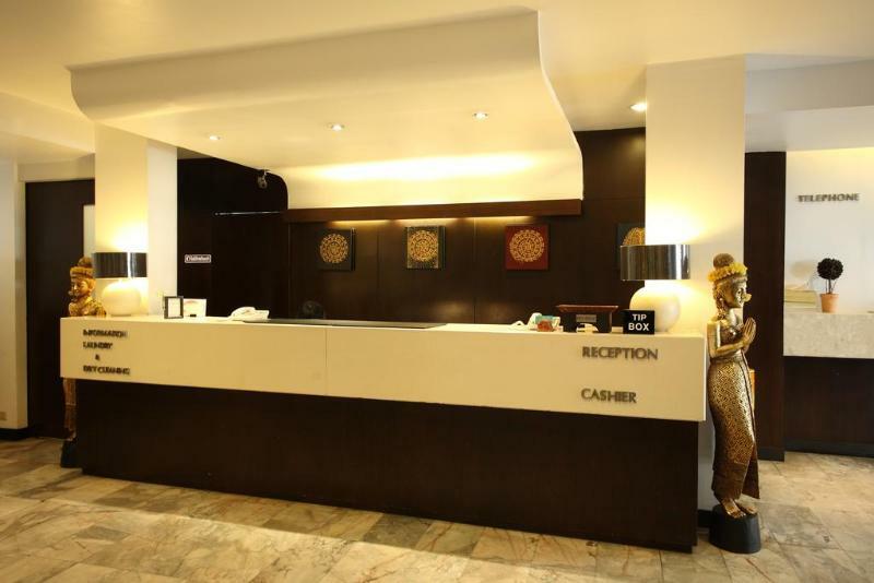 Reno 3* Banguecoque