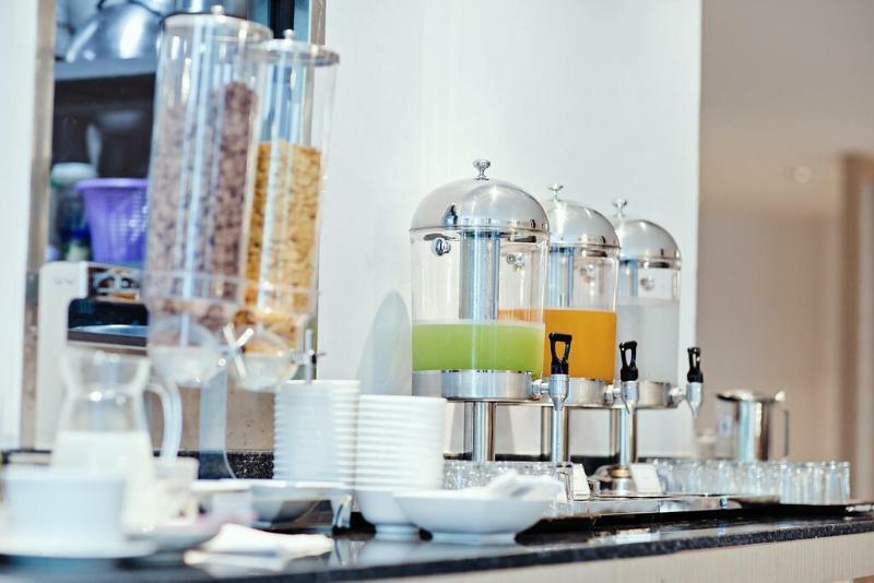 Hotel Three Sukhumvit - Sha Certified Bangkok