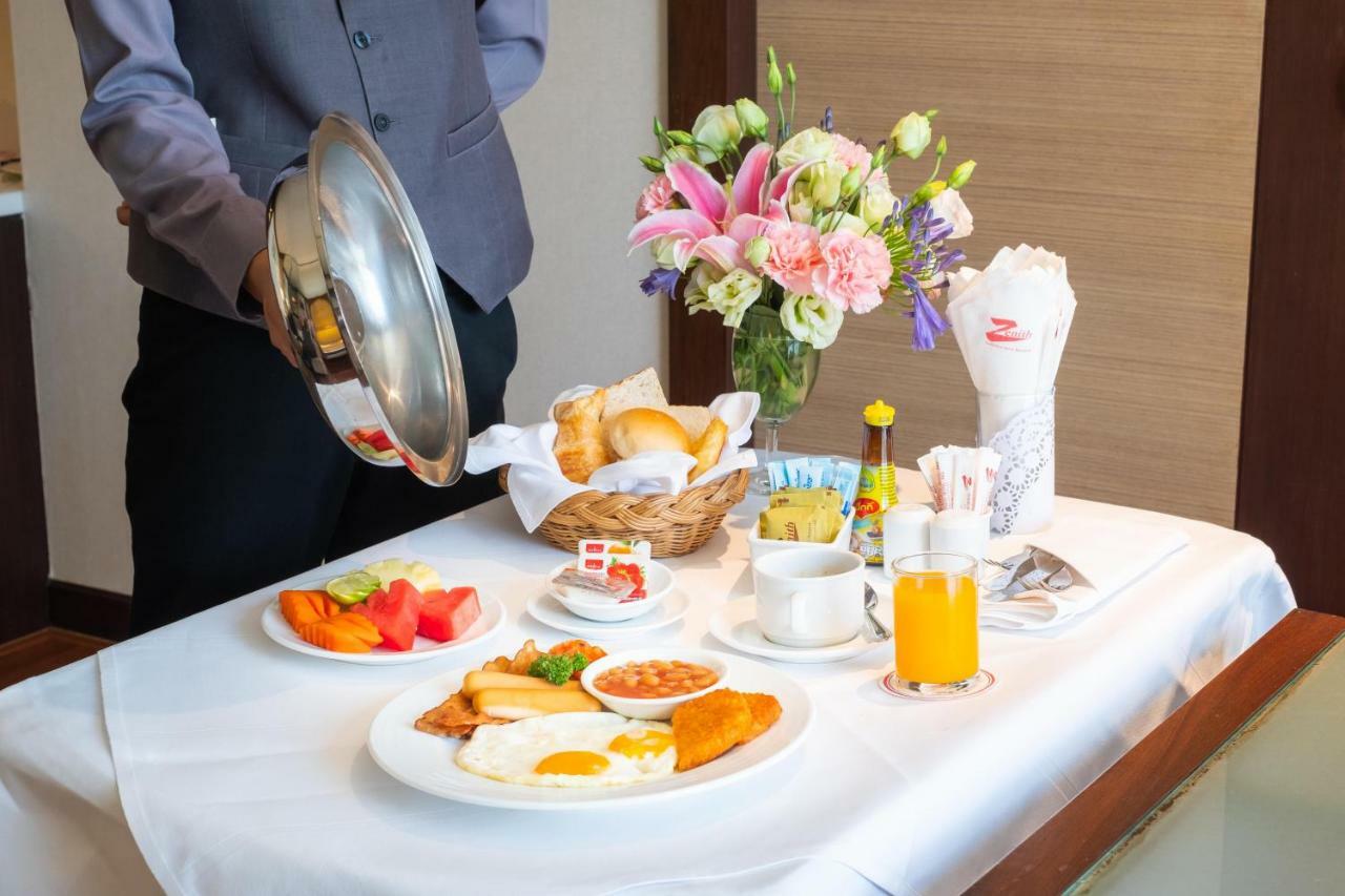 Hotel Zenith Sukhumvit 4*