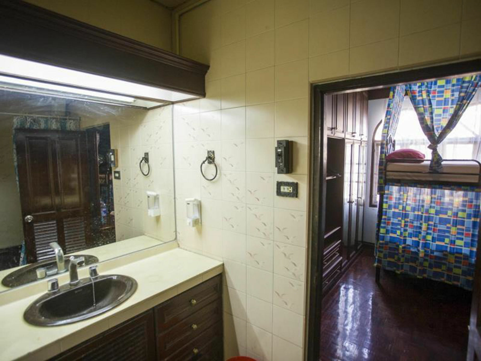 Hostel Mad Cow Bangkok