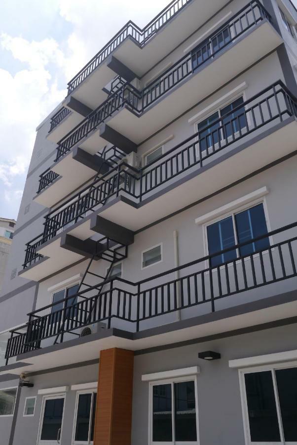 808 Apartment Bangkok