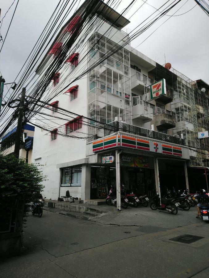 Apartment 808 Bangkok