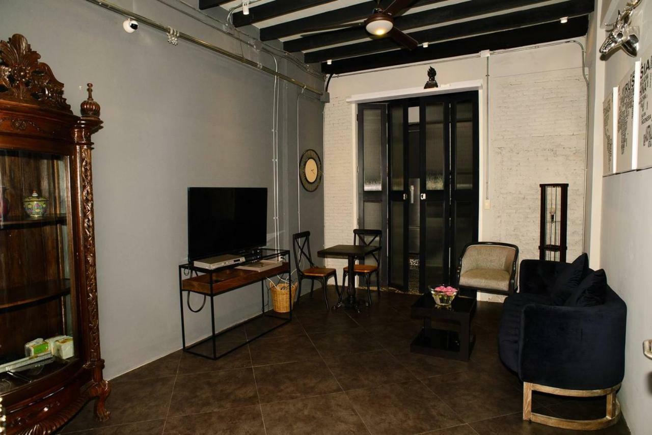 Guest house 196 Oldtown Chic 3*