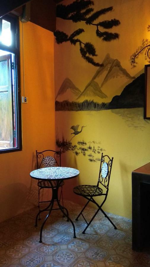 Long Feng Hostel *