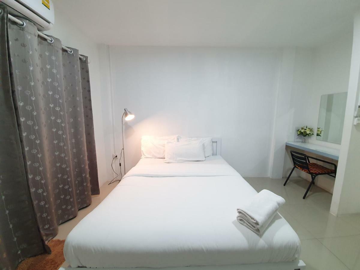 Hotel Jl Siriraj Bangkok
