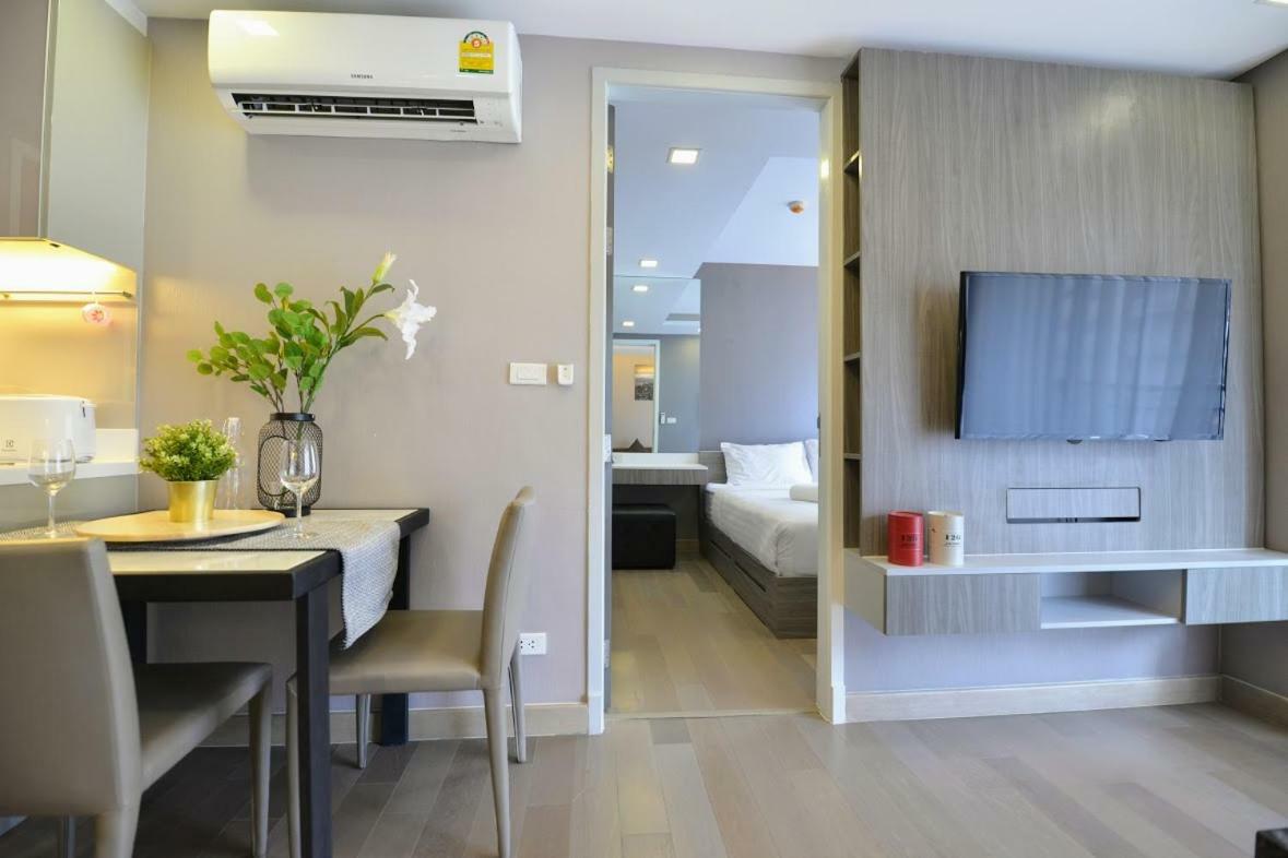 Aparthotel Dazzle By Ludoping *