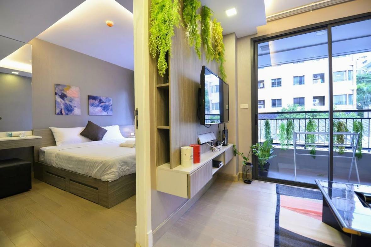 Dazzle By Ludoping Aparthotel *