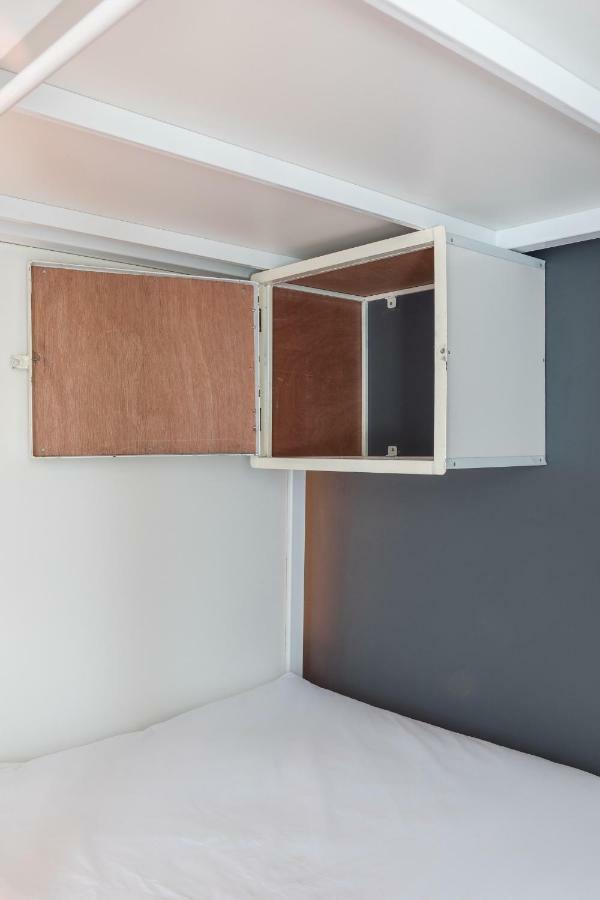 Hostel The Cocoon *