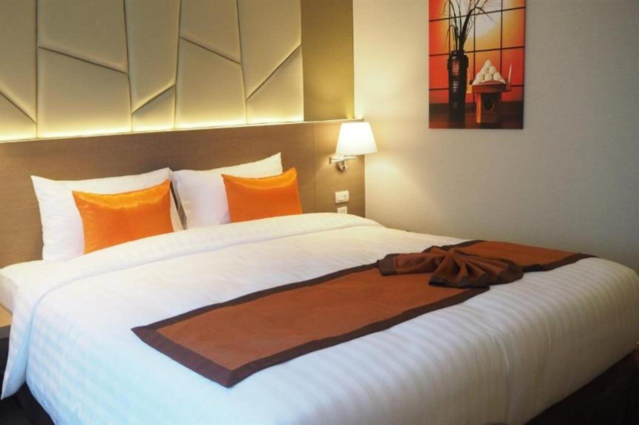 Grand President Apartment Bangkok