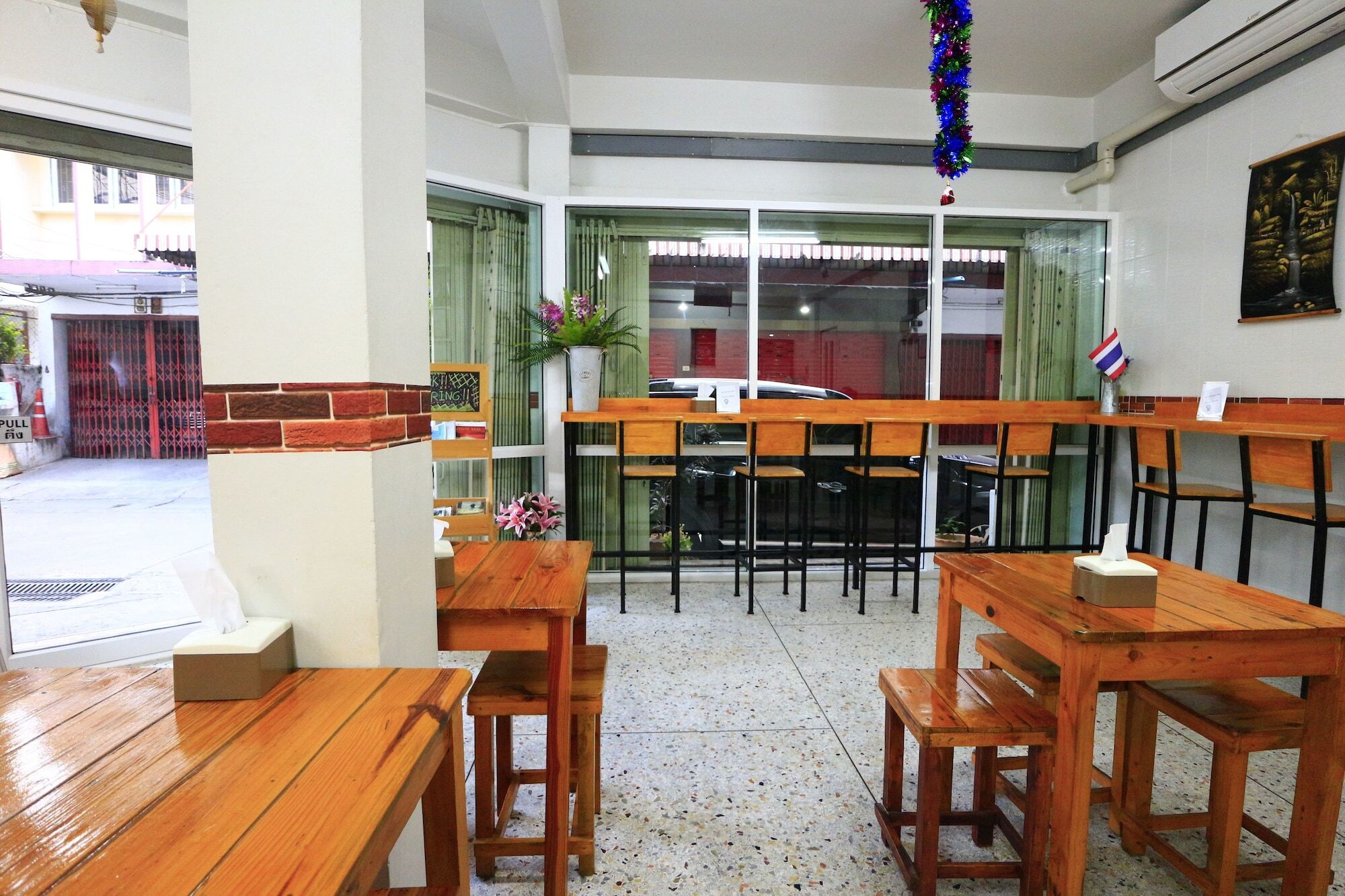 D&n Asrama Bangkok