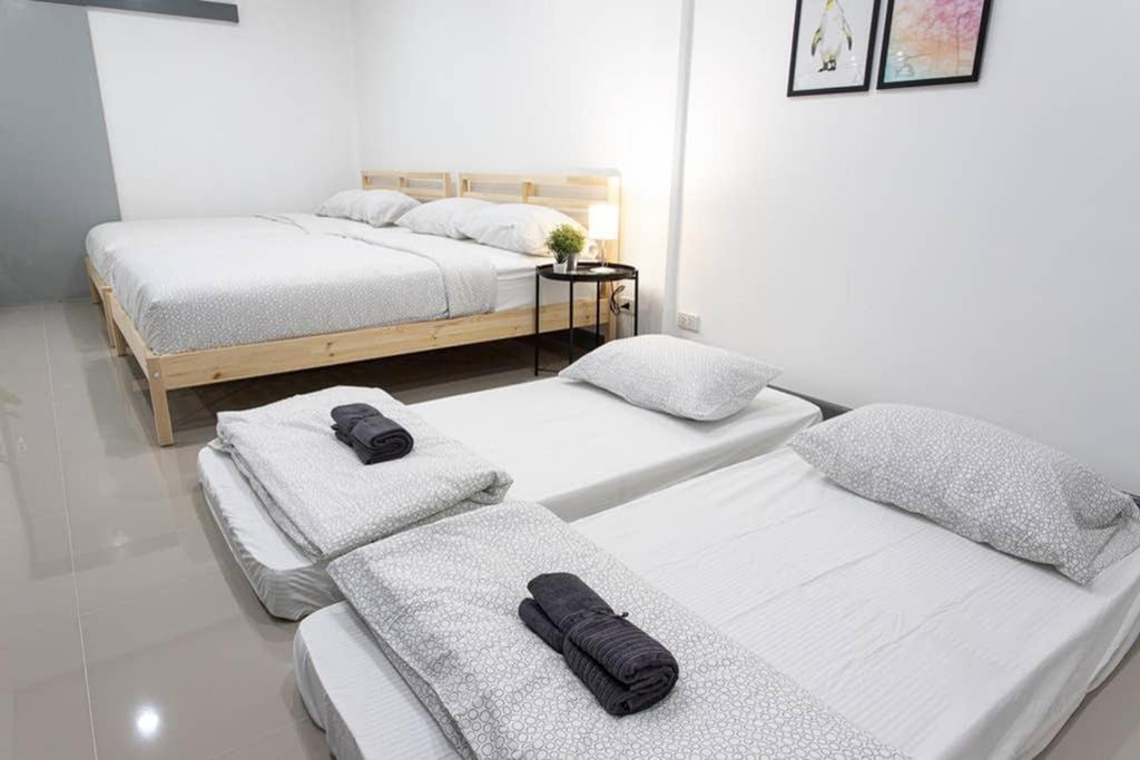 P4 Silom Large 2beds Full Kitchen Wifi 4-6pax Banguecoque