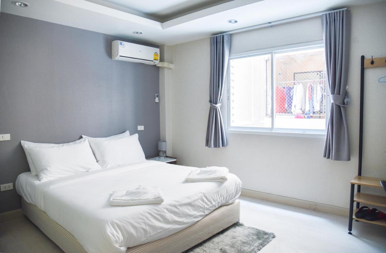 Oho Ratchada Hostel *