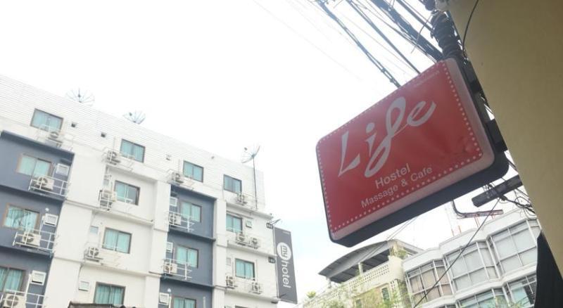 Life Hotel Bangkok