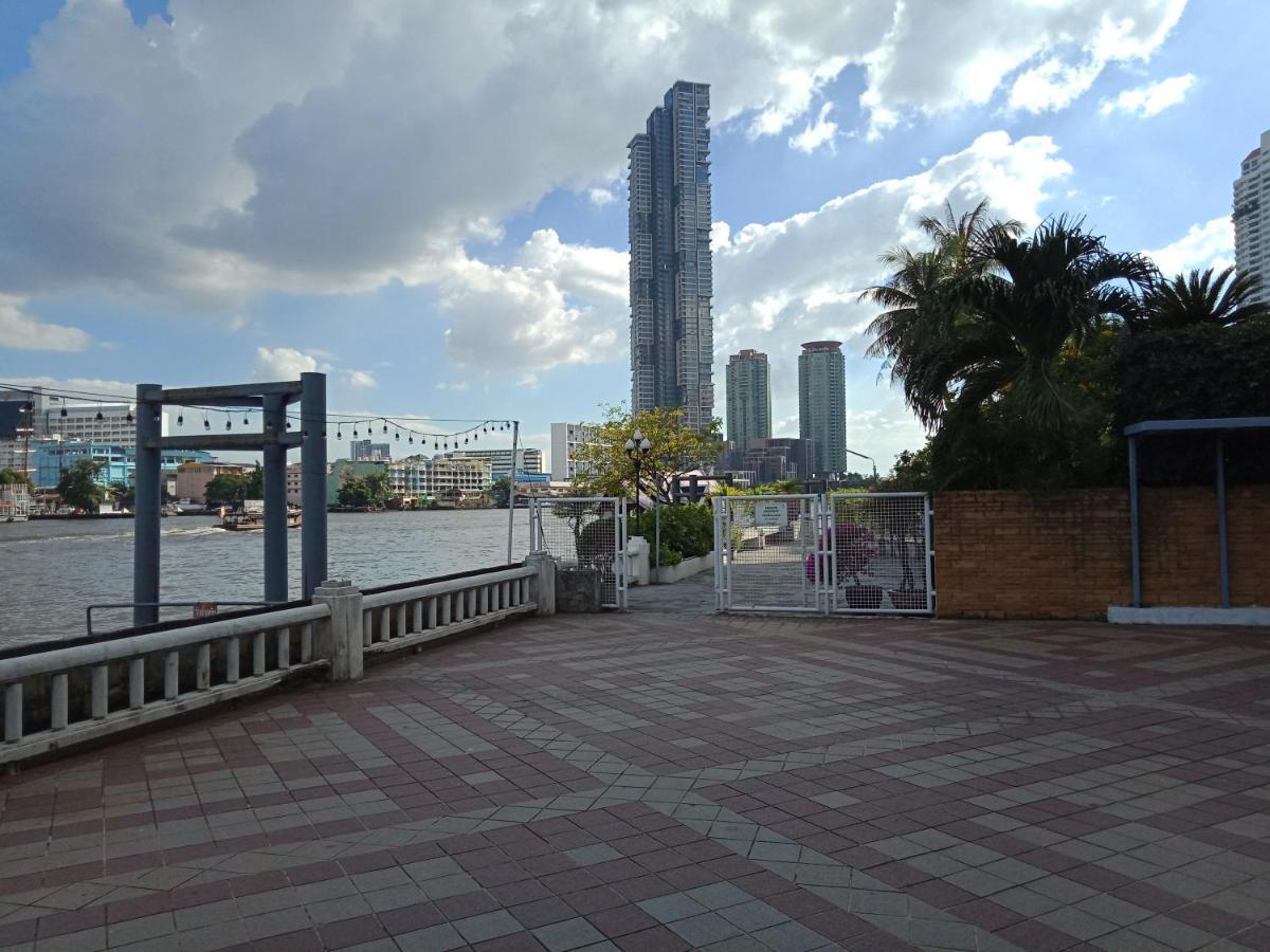Apartment Baan Sathorn Riverfront Bangkok