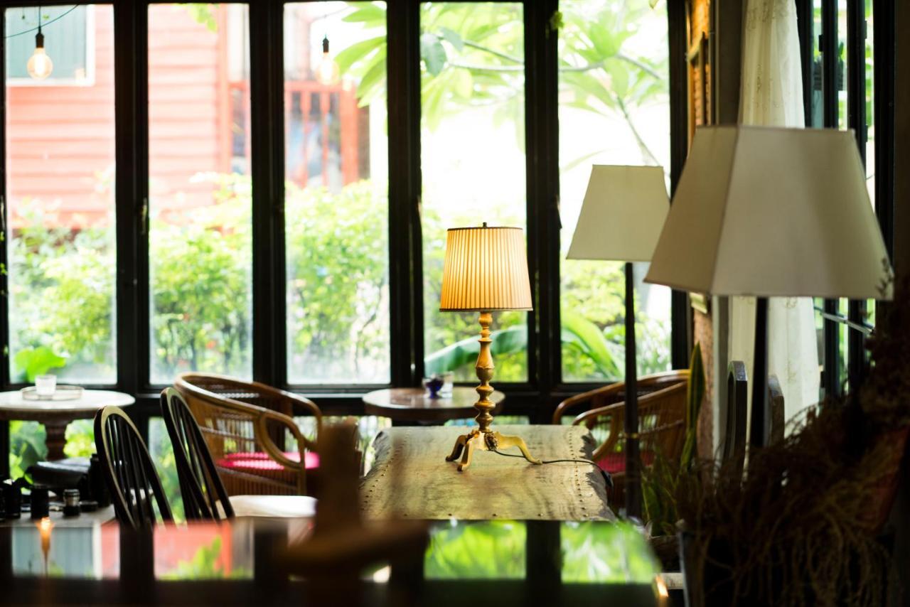 Banya Huaikhwang Hostel *