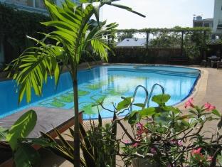 Sananwan Palace Hotel 2*