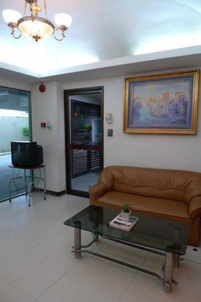 Living Naraa Place Penginapan 2*